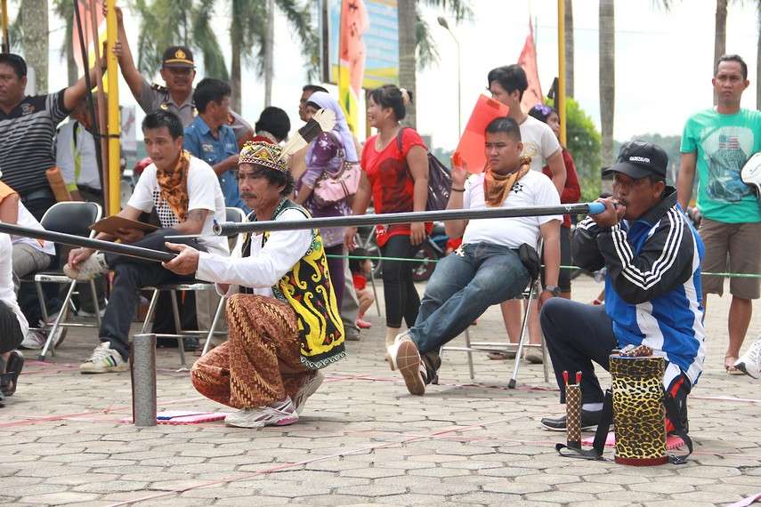 Tradisi Upacara Adat Panen dan Atraksi Sumpit Kembali Digelar di Desa Malangga